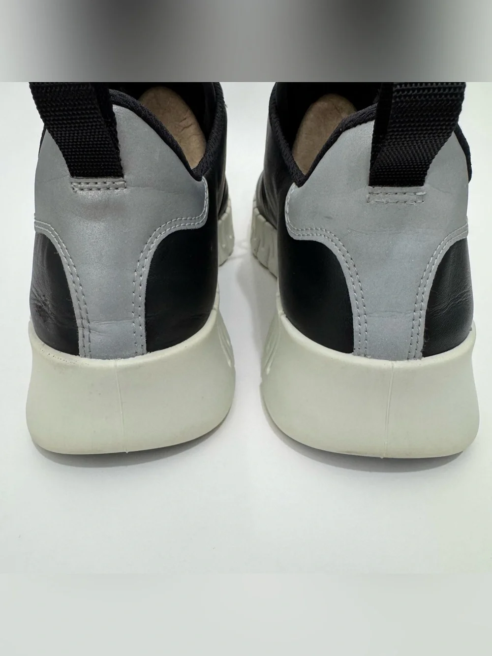 ECCO GRUUV Women's Black Leather Sneakers - EU 42 -US 11-11.5